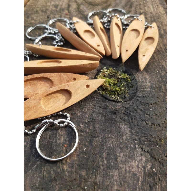 Kayak-shaped pendant / keyring - a perfect gift idea!
