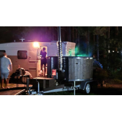 Mobile Hot Tub by the River – Relaxation & Wellness – CampKAJAKOWO